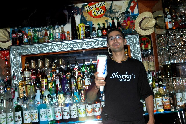 min 2005 11 06 sharkys 079